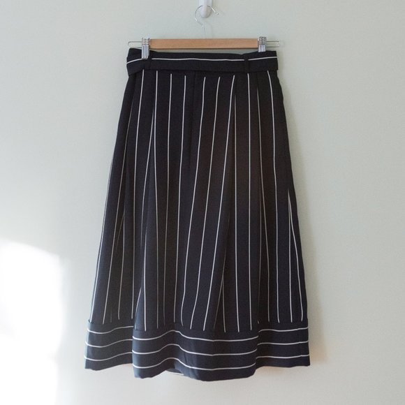Navy and White Striped Tea-length Skirt from Banana Republic, size p4 - Picture 2 of 5